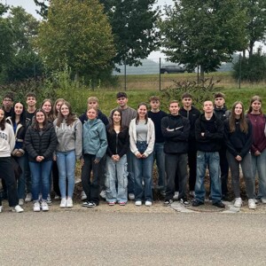 Gruppenbild Azubis und Ausbilder beim Nachhaltigkeitstag
