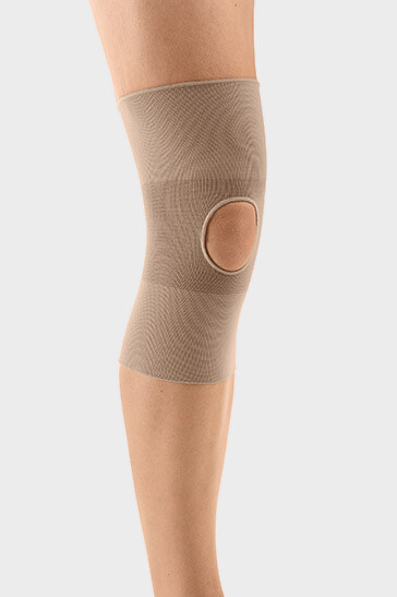 Knee with JuzoFlex Genu 300 with open patella