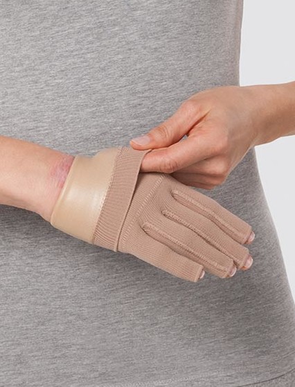 Juzo Silon®-TEX nel guanto