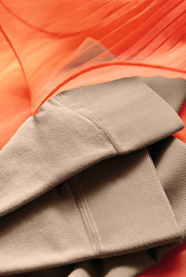 Juzo Inspiration i sesam og orange kjole