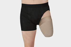 Image du produit bas-moignon Juzo Expert Silver Homme portant un bas-moignon Juzo Expert Silver