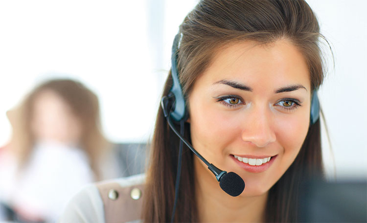 Ihr guter Draht nach draußen Frau mit Headset